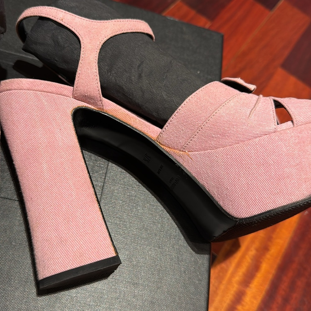 Shoes - Picture 6 of 11